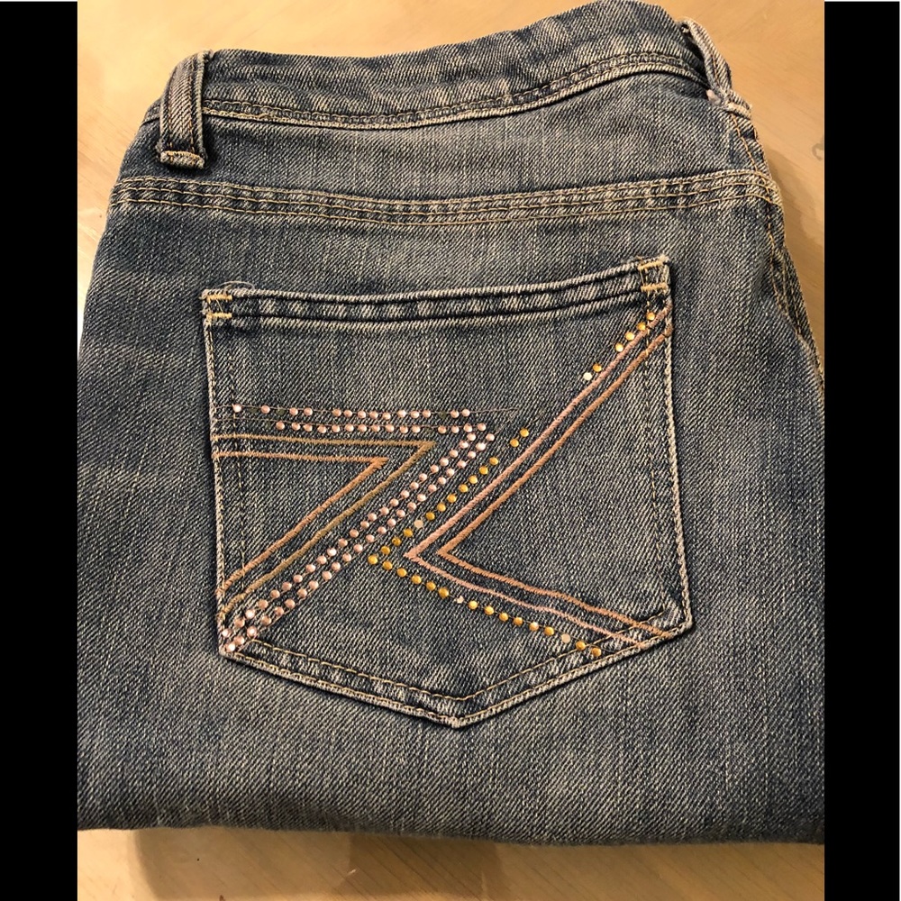 Seven for all mankind size 28